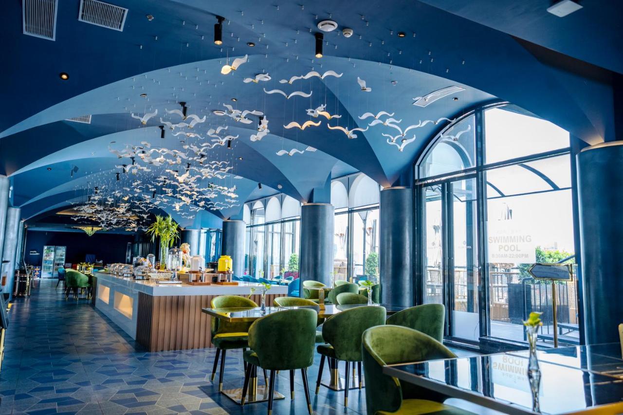 Ocean Hotel Phnom Penh Bagian luar foto
