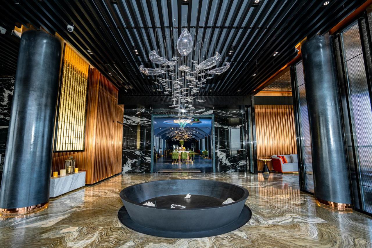 Ocean Hotel Phnom Penh Bagian luar foto